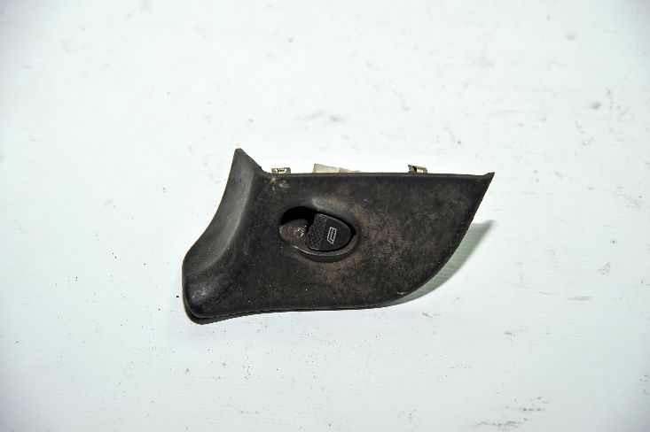 COUPE ÇIKMA YEDEK PARÇA FİAT ÇIKMA YEDEK PARÇA   (190)MAREA CAM DUGMESI